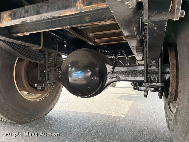 image for item MZ9765 2015 Kenworth K370 box truck