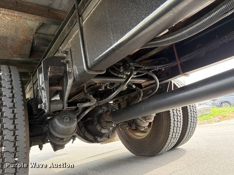 image for item MZ9765 2015 Kenworth K370 box truck