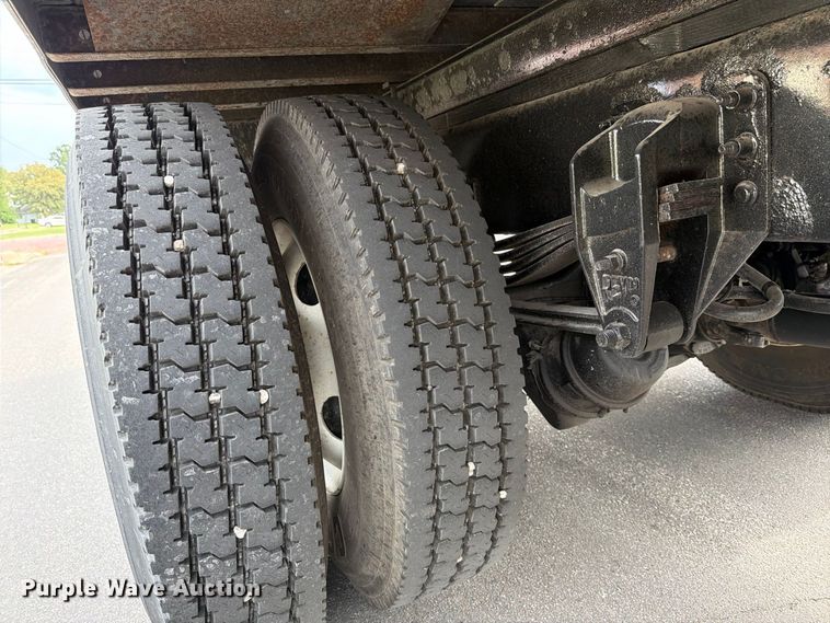 image for item MZ9765 2015 Kenworth K370 box truck
