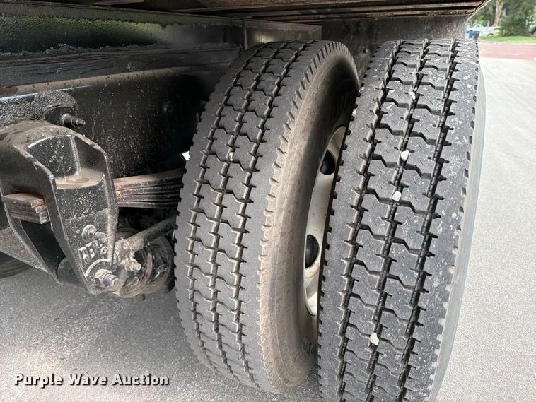 image for item MZ9765 2015 Kenworth K370 box truck