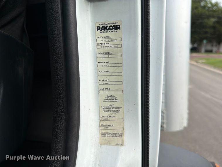 image for item MZ9765 2015 Kenworth K370 box truck