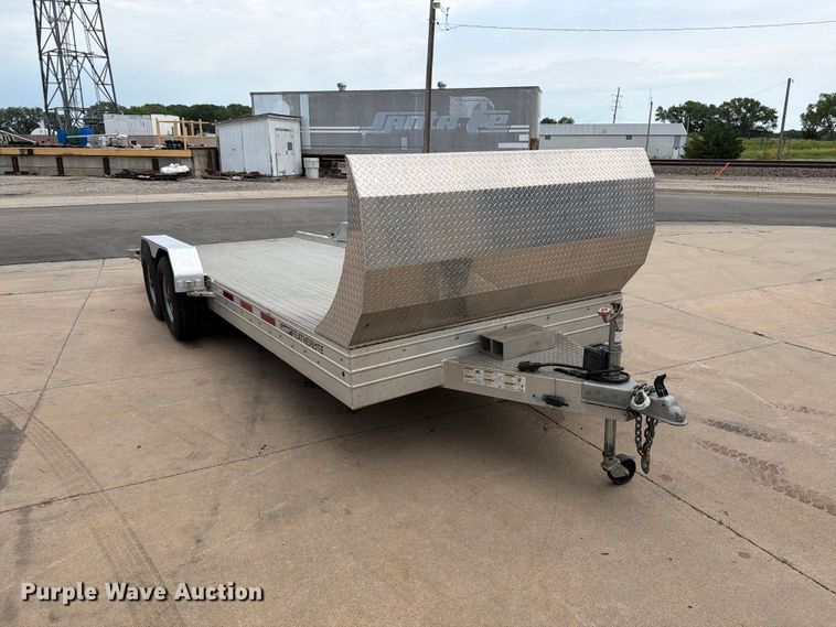 image for item MZ9771 2014 Featherlite equipment trailer