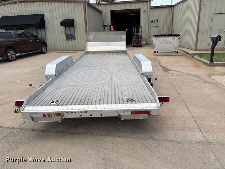 image for item MZ9771 2014 Featherlite equipment trailer