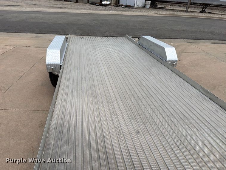 image for item MZ9771 2014 Featherlite equipment trailer