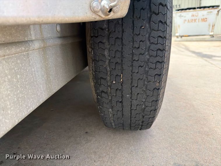 image for item MZ9771 2014 Featherlite equipment trailer