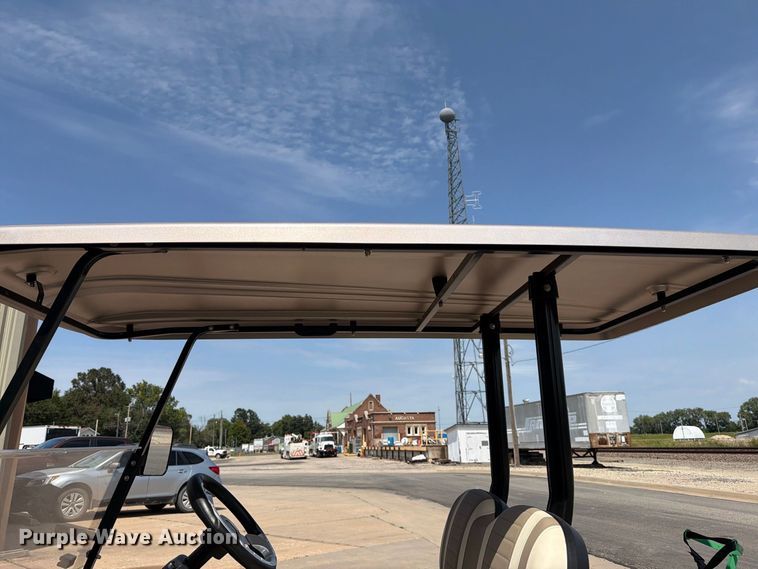 image for item MZ9777 Icon LT-A617. 2+2G golf cart
