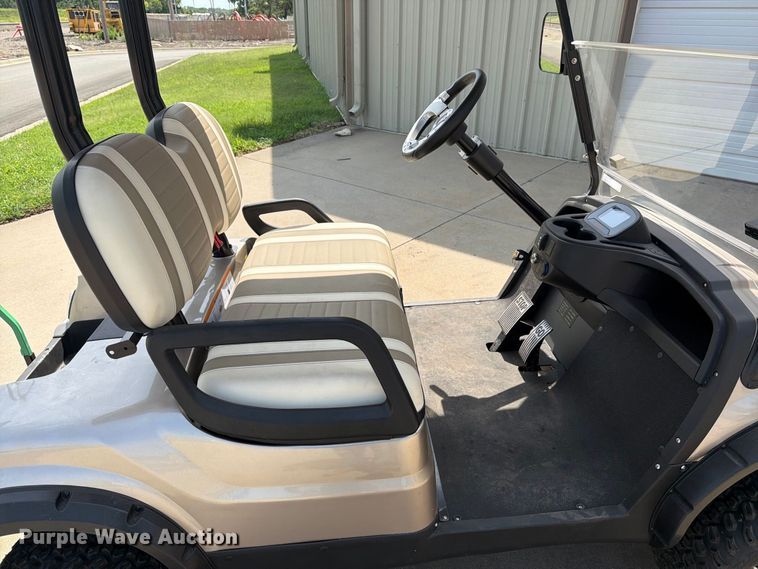 image for item MZ9777 Icon LT-A617. 2+2G golf cart