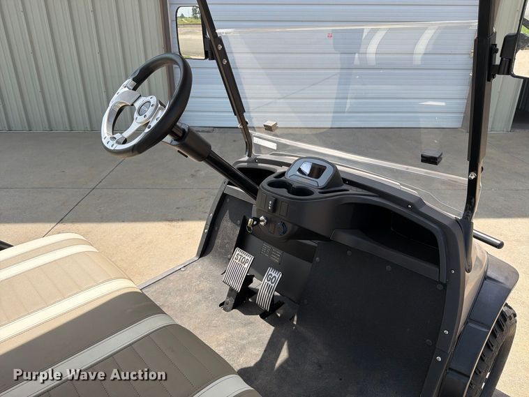 image for item MZ9777 Icon LT-A617. 2+2G golf cart