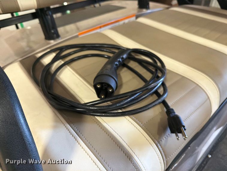 image for item MZ9777 Icon LT-A617. 2+2G golf cart