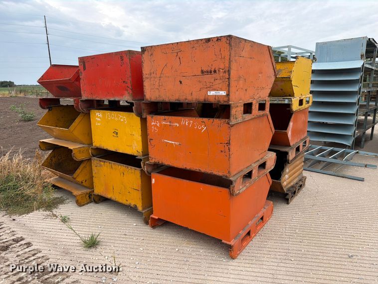 (18) storage bins