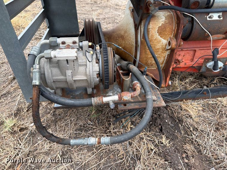 image for item MZ9802 Allis-Chalmers 2800 engine