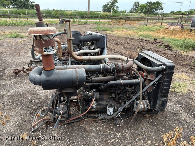 image for item MZ9804 Allis-Chalmers 649T engine