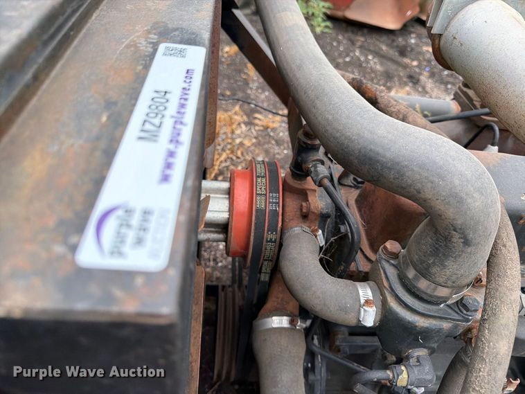 image for item MZ9804 Allis-Chalmers 649T engine
