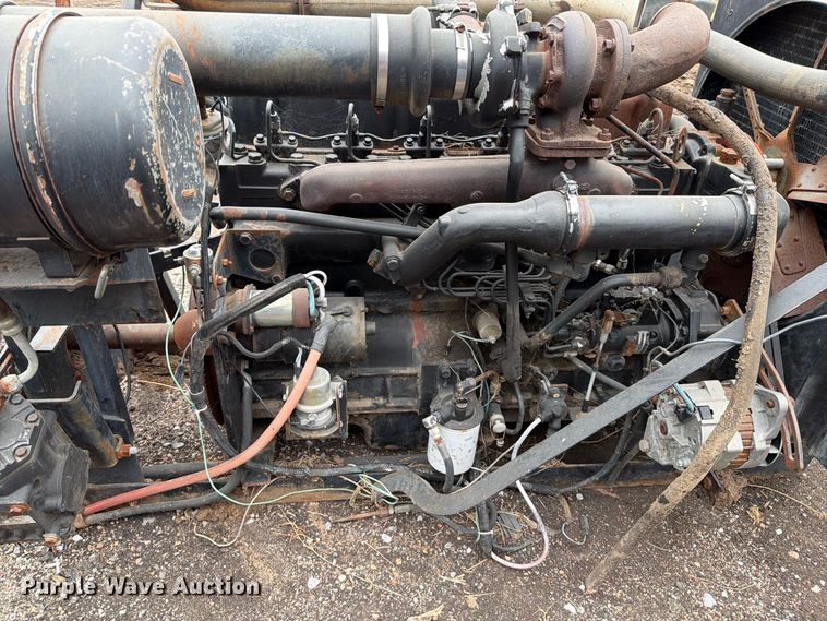 image for item MZ9804 Allis-Chalmers 649T engine