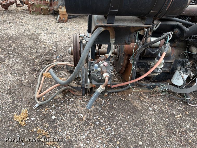 image for item MZ9804 Allis-Chalmers 649T engine