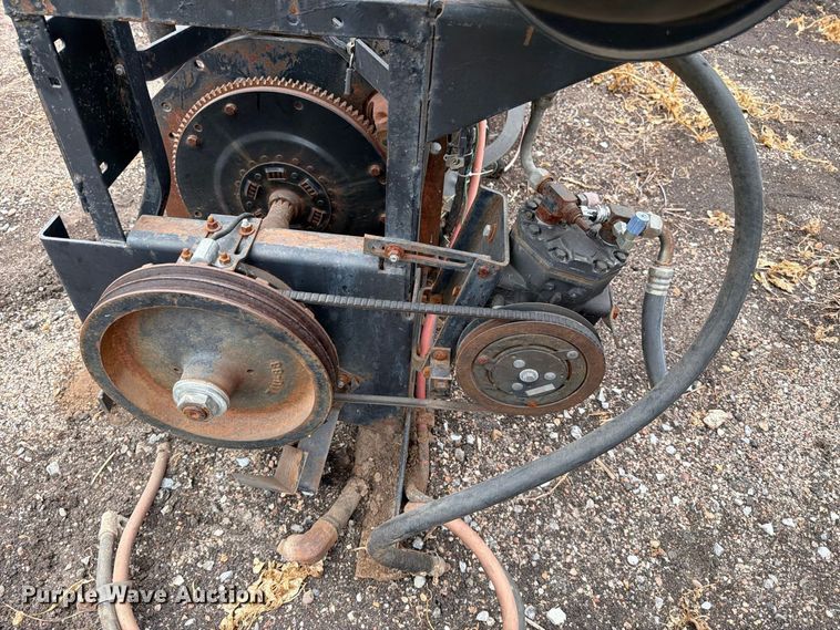 image for item MZ9804 Allis-Chalmers 649T engine