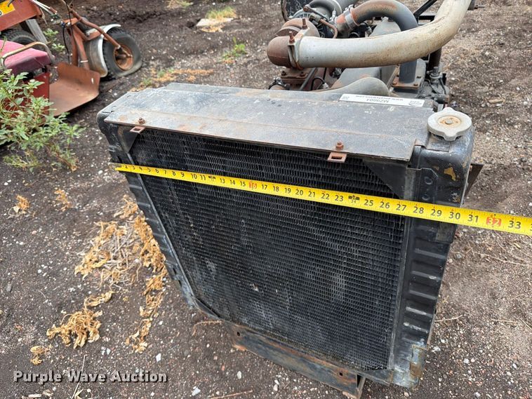 image for item MZ9804 Allis-Chalmers 649T engine