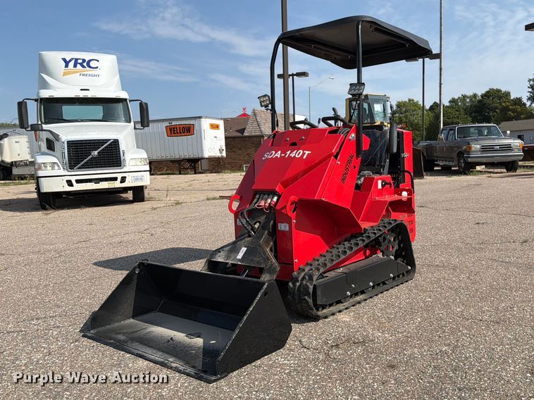 2025 AGT SDA-140T compact utility loader