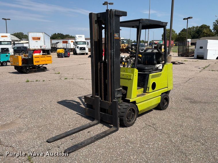 Clark GCS25MC forklift