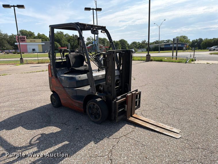 image for item MZ9820 Toyota 8FGCU20 forklift