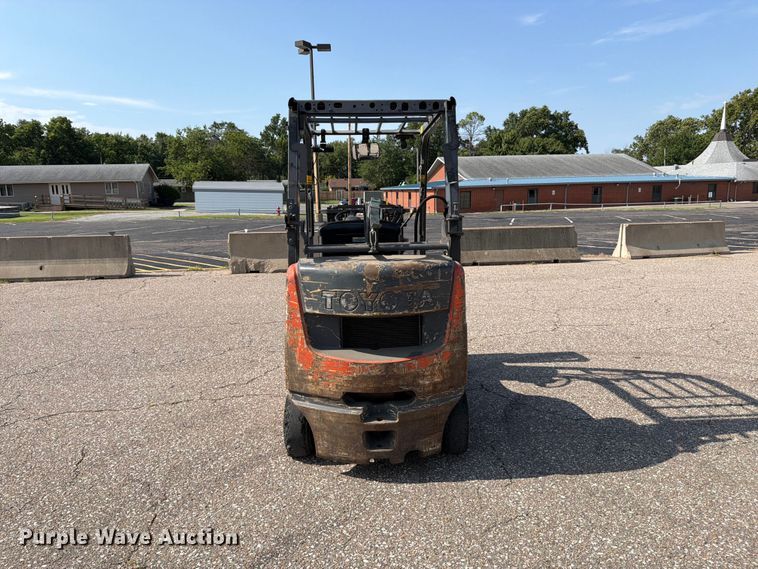 image for item MZ9820 Toyota 8FGCU20 forklift