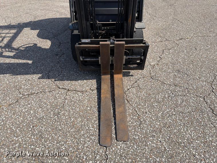 image for item MZ9820 Toyota 8FGCU20 forklift