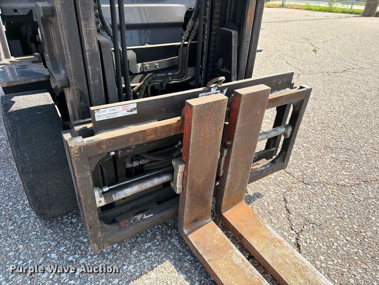 image for item MZ9820 Toyota 8FGCU20 forklift