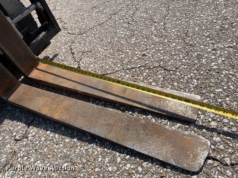 image for item MZ9820 Toyota 8FGCU20 forklift