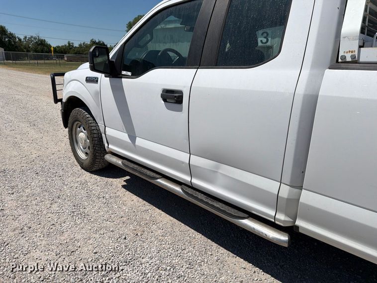 image for item MZ9833 2018 Ford F150 Ext. Cab pickup truck