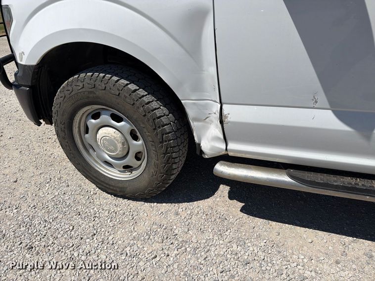 image for item MZ9833 2018 Ford F150 Ext. Cab pickup truck