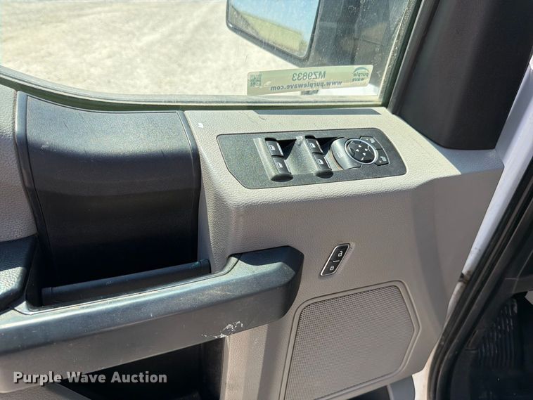 image for item MZ9833 2018 Ford F150 Ext. Cab pickup truck