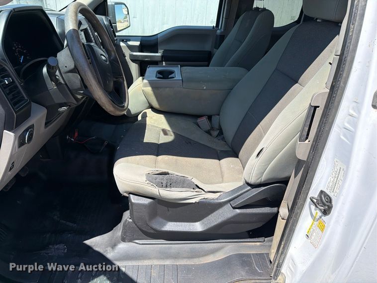 image for item MZ9833 2018 Ford F150 Ext. Cab pickup truck