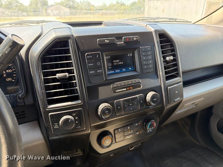 image for item MZ9833 2018 Ford F150 Ext. Cab pickup truck