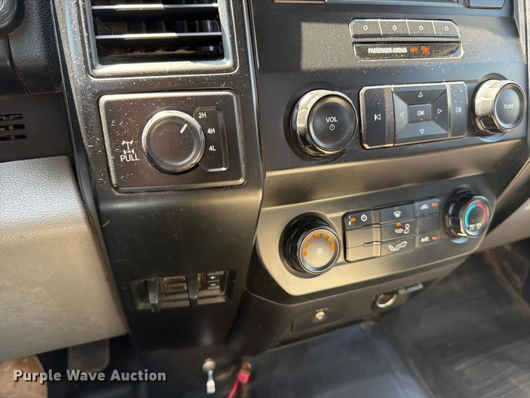 image for item MZ9833 2018 Ford F150 Ext. Cab pickup truck