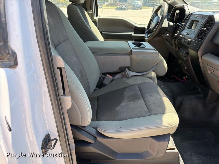 image for item MZ9833 2018 Ford F150 Ext. Cab pickup truck