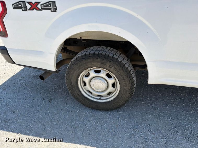 image for item MZ9833 2018 Ford F150 Ext. Cab pickup truck