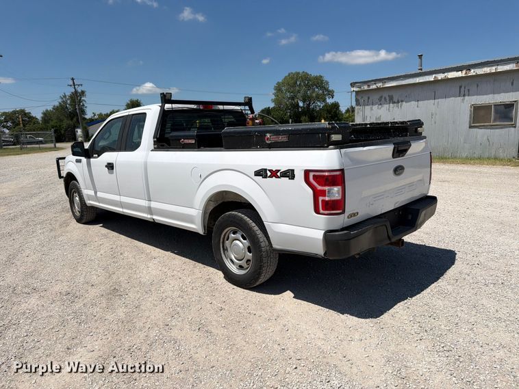 image for item MZ9834 2018 Ford F150 Ext. Cab pickup truck