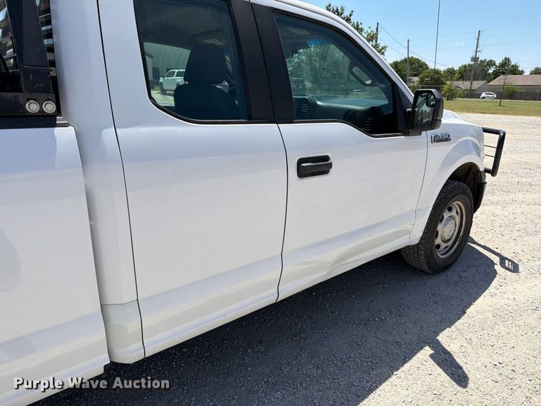 image for item MZ9834 2018 Ford F150 Ext. Cab pickup truck