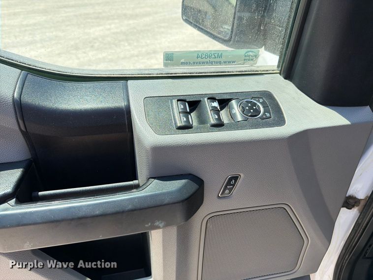 image for item MZ9834 2018 Ford F150 Ext. Cab pickup truck