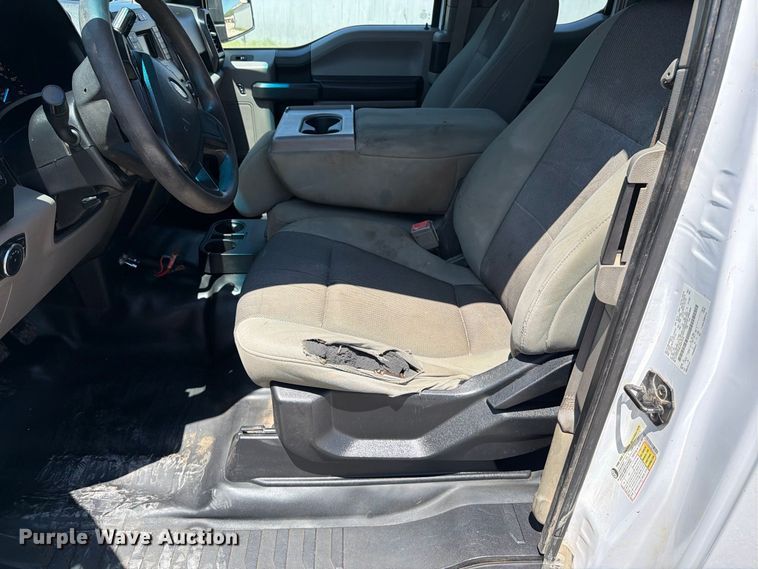 image for item MZ9834 2018 Ford F150 Ext. Cab pickup truck