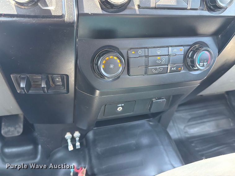 image for item MZ9834 2018 Ford F150 Ext. Cab pickup truck