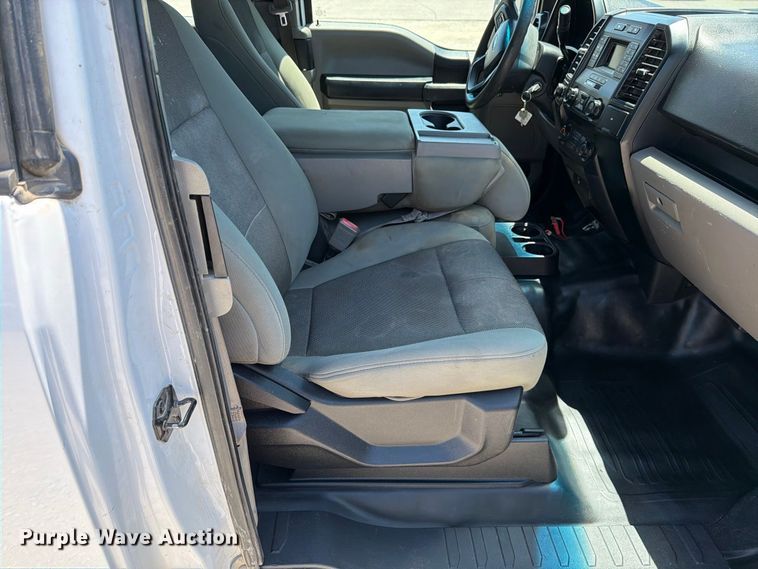 image for item MZ9834 2018 Ford F150 Ext. Cab pickup truck