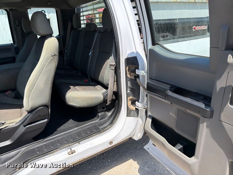 image for item MZ9834 2018 Ford F150 Ext. Cab pickup truck