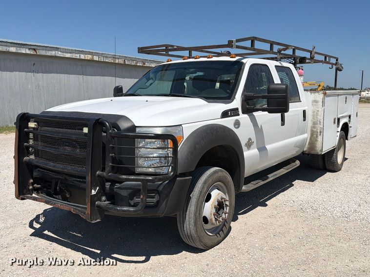 2016 Ford F450 Super Duty Crew Cab utility / service truck