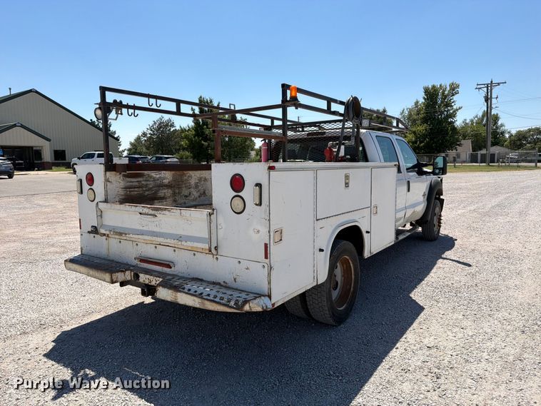 image for item MZ9835 2016 Ford F450 Super Duty Crew Cab utility / service truck