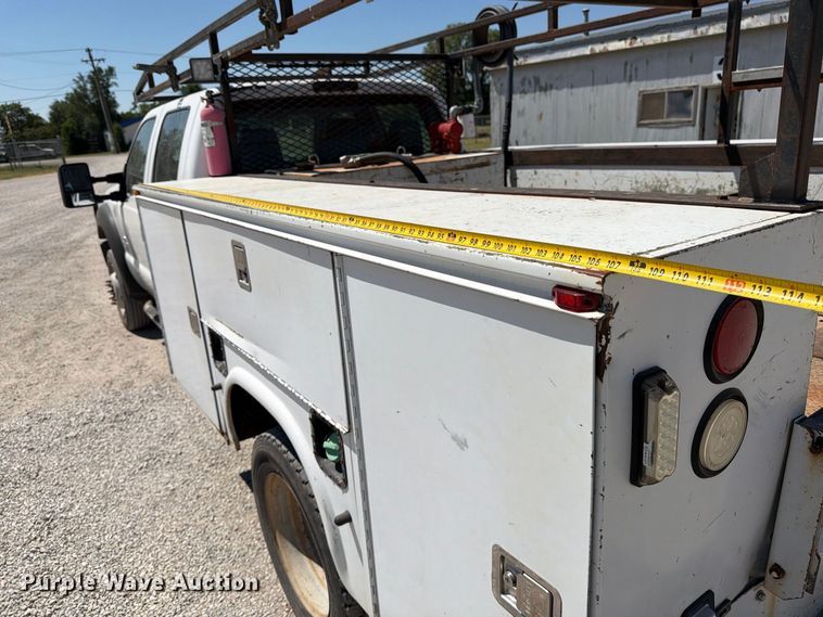 image for item MZ9835 2016 Ford F450 Super Duty Crew Cab utility / service truck