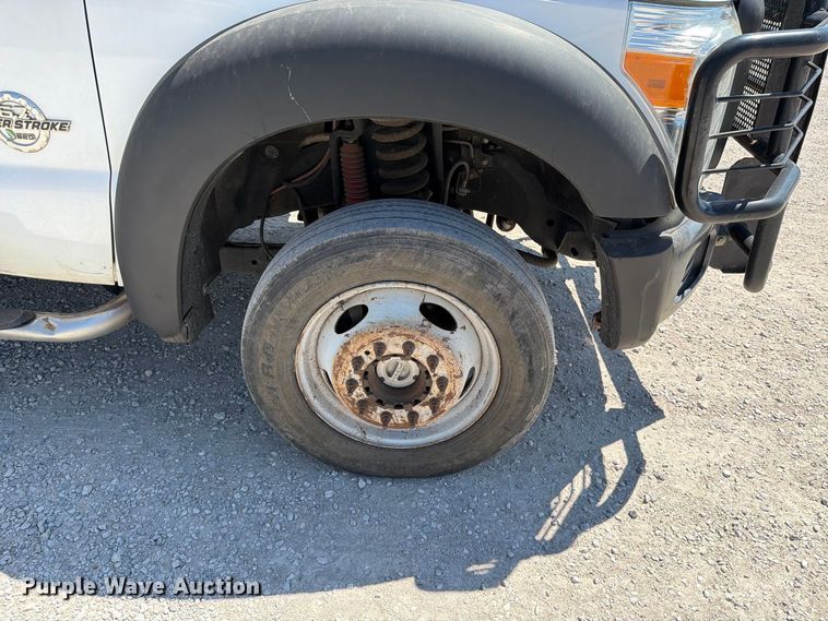 image for item MZ9835 2016 Ford F450 Super Duty Crew Cab utility / service truck