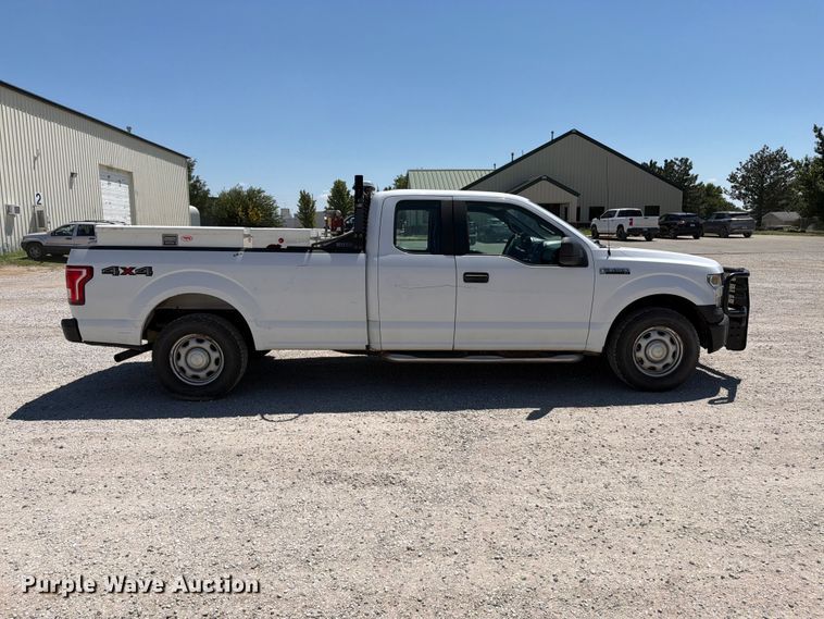image for item MZ9836 2016 Ford F150 Ext. Cab pickup truck