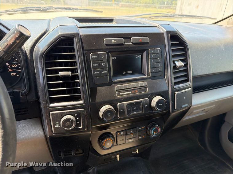 image for item MZ9836 2016 Ford F150 Ext. Cab pickup truck