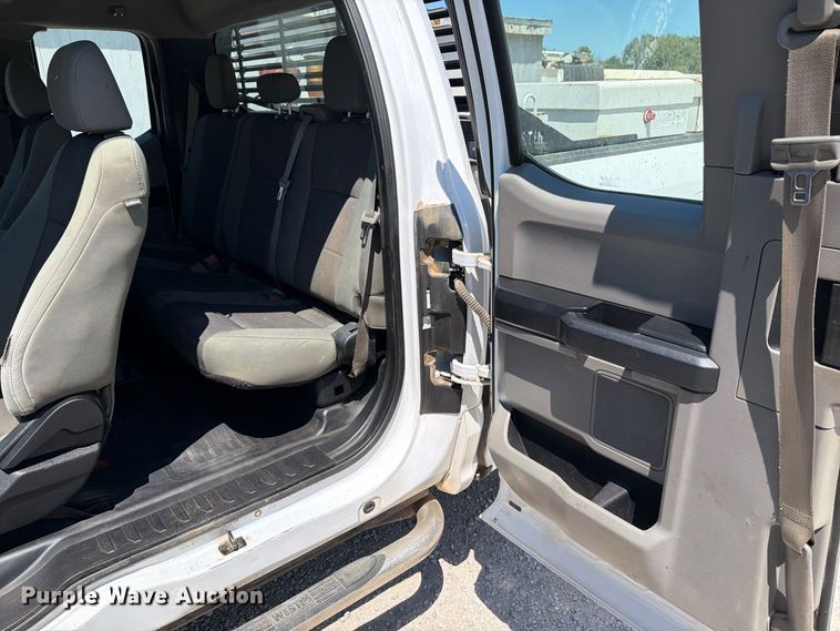image for item MZ9836 2016 Ford F150 Ext. Cab pickup truck